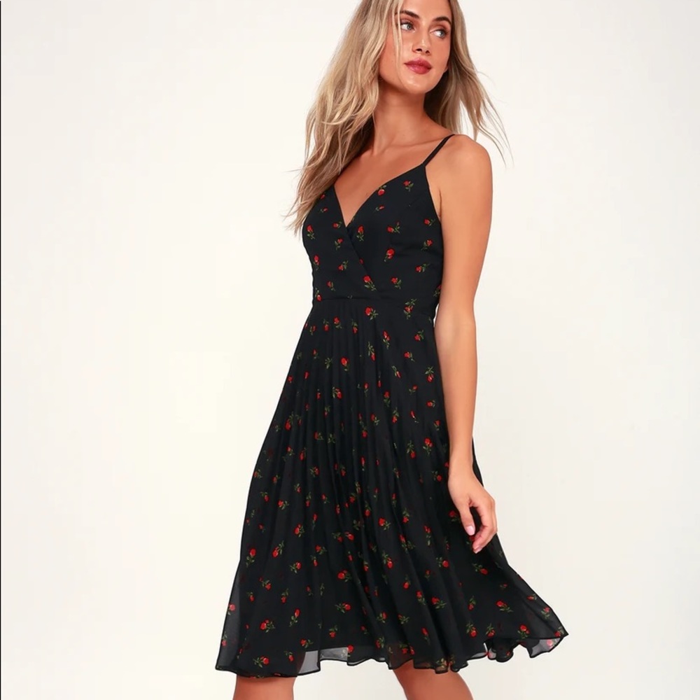 Lulu's Black Floral Midi Dress